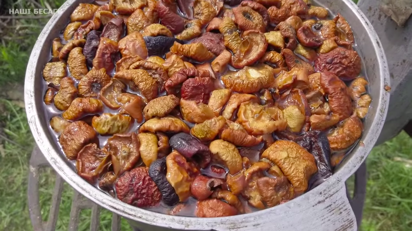 Освіжаючий український квас за старовинним рецептом: спосіб приготування